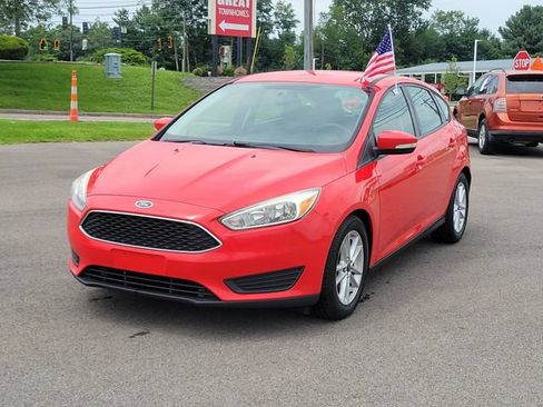 Used 2015 Ford Focus SE w/ Reverse Sensing Package FWD image 1