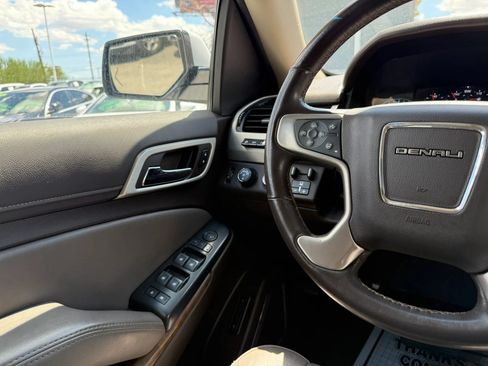 Used 2020 GMC Yukon Denali w/ Open Road Package AWD/4WD image 28