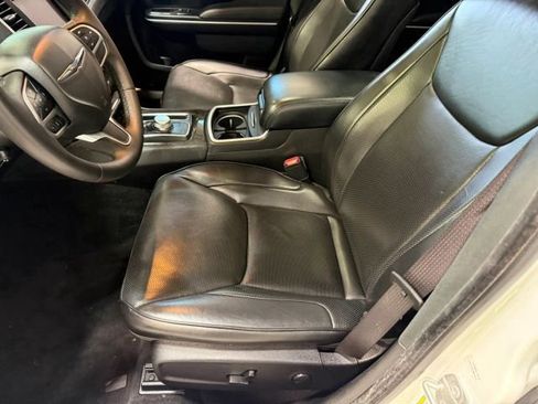 Used 2023 Chrysler 300 Touring L w/ Popular Equipment Group RWD image 26