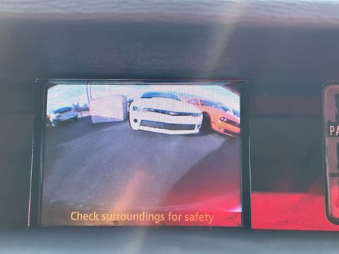 Used 2012 Toyota Sienna XLE image 6