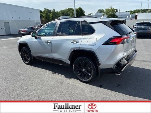 Certified 2024 Toyota RAV4 SE w/ Convenience Package AWD/4WD image 15