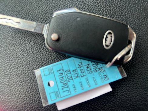 Used 2020 Kia Forte LXS FWD image 21