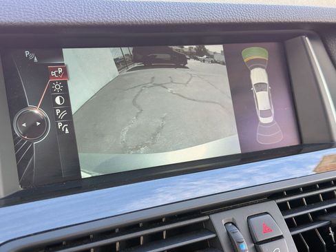 Used 2014 BMW 550i xDrive Sedan image 24