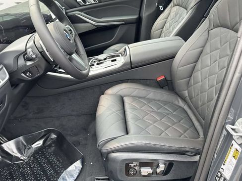 New 2026 BMW X5 xDrive40i w/ M Sport Package AWD/4WD image 14
