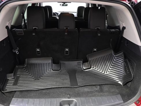 Used 2024 Nissan Pathfinder SL AWD/4WD image 19