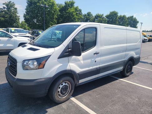 Used 2019 Ford Transit 150 130 Low Roof RWD image 7
