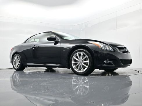 Used 2014 INFINITI Q60 Convertible w/ Premium Package image 40