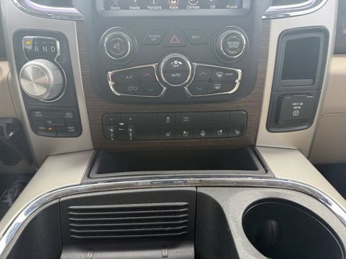 Used 2016 RAM 1500 Laramie w/ Convenience Group image 24