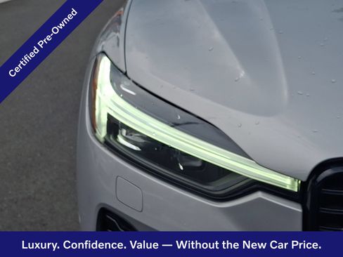 Certified 2023 Volvo XC60 B5 Ultimate w/ Climate Package AWD/4WD image 10