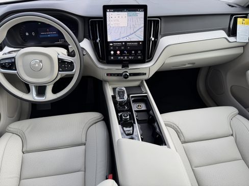 New 2026 Volvo XC60 T8 Ultra w/ Protection Package Premier image 14