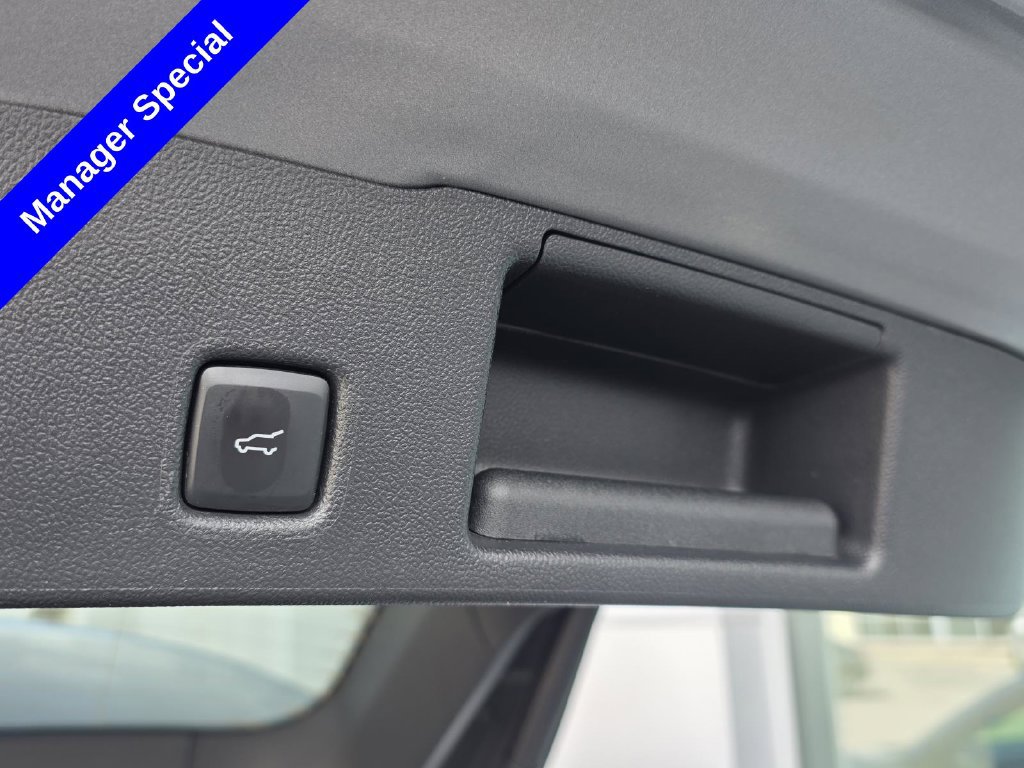 Used 2024 Ford Escape Active w/ Cold Weather Package FWD image 11