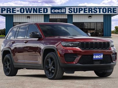 Used 2023 Jeep Grand Cherokee Altitude