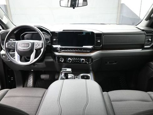 Used 2023 GMC Sierra 1500 Elevation w/ X31 Off-Road Package image 4