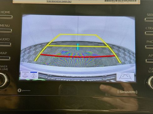 Used 2024 Toyota Camry SE image 22