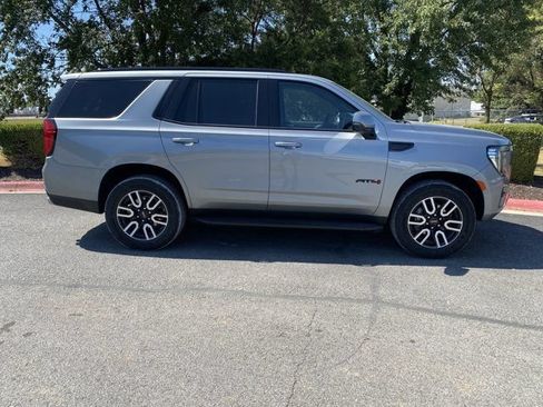 Used 2024 GMC Yukon AT4 w/ Technology Package AWD/4WD image 2