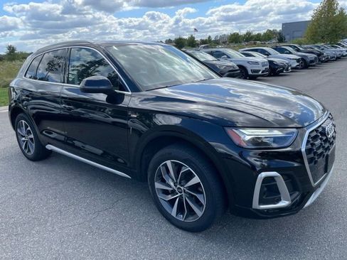 Certified 2023 Audi Q5 2.0T Premium Plus image 3