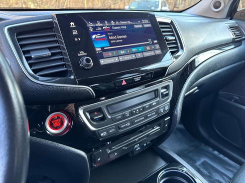 Used 2021 Honda Pilot Touring image 28