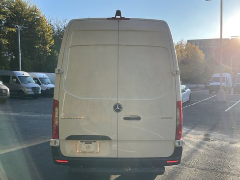 New 2026 Mercedes-Benz Sprinter 3500 image 10