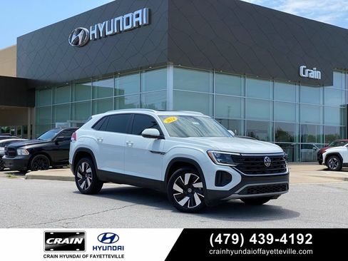 Used 2024 Volkswagen Atlas Cross Sport SE w/ Panoramic Sunroof Package AWD/4WD image 1