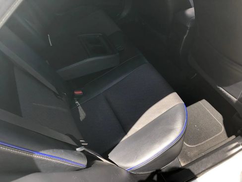 Used 2018 Toyota Corolla SE w/ Carpet Mat Package (TMS) FWD image 30