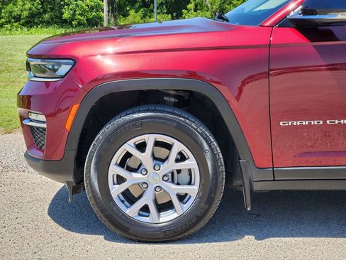 Used 2022 Jeep Grand Cherokee Limited w/ MOPAR Finishing Package RWD image 8
