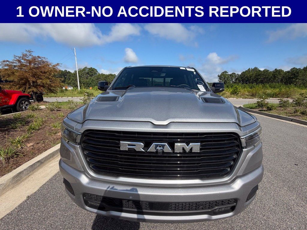 Used 2025 RAM 1500 Laramie w/ Sport Appearance Package AWD/4WD image 8