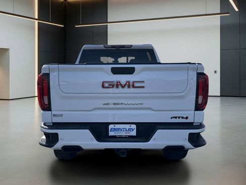 Used 2021 GMC Sierra 1500 AT4 w/ AT4 Premium Package image 5