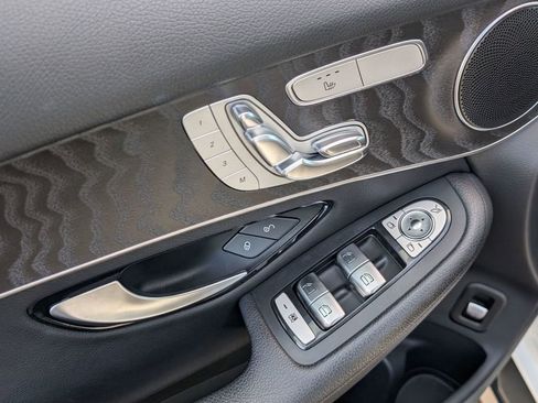 Used 2018 Mercedes-Benz GLC 300 4MATIC image 23