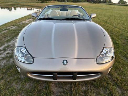 Used 1997 Jaguar XK8 Convertible RWD image 22