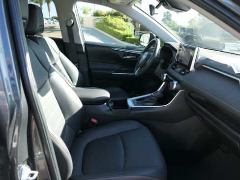 Used 2023 Toyota RAV4 XLE Premium FWD image 27