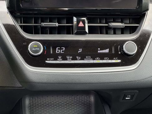 Used 2026 Toyota Corolla LE FWD image 5