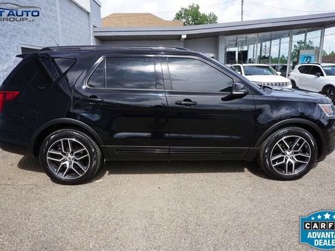 Used 2018 Ford Explorer Sport AWD/4WD image 6