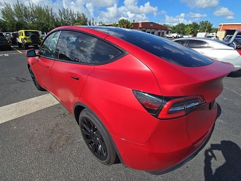 Used 2021 Tesla Model Y Long Range AWD/4WD image 4