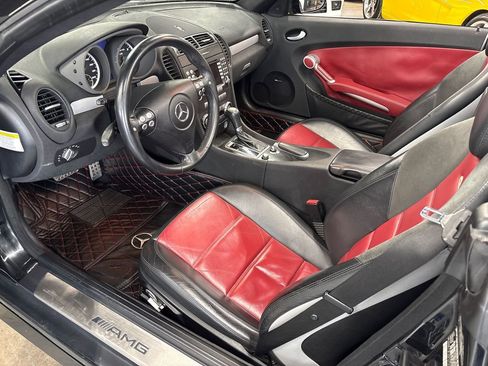 Used 2005 Mercedes-Benz SLK 55 AMG image 41