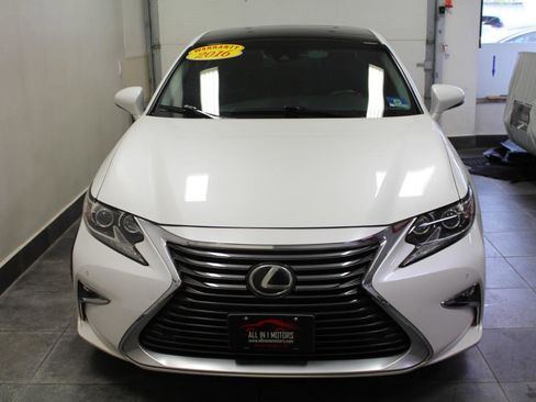 Used 2016 Lexus ES 350 FWD image 2
