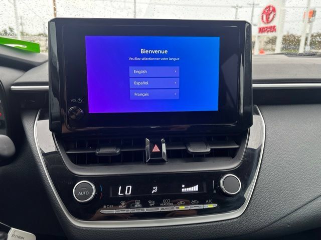 Used 2025 Toyota Corolla LE FWD image 13