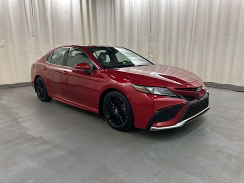 Used 2022 Toyota Camry XSE w/ Carpet Mat Package (TMS) AWD/4WD image 1