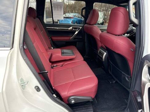 Used 2021 Lexus GX 460 Premium w/ Premium Package image 11