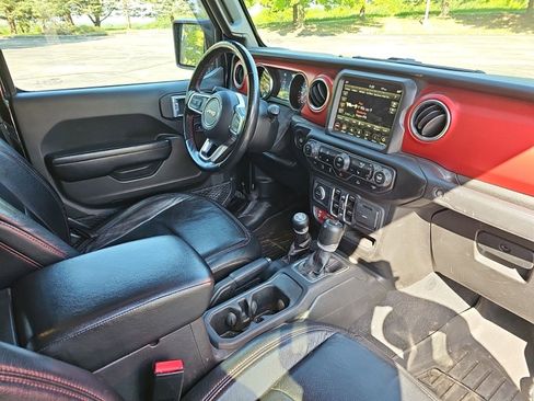 Used 2021 Jeep Gladiator Rubicon AWD/4WD image 11