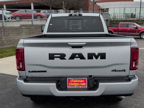 New 2026 RAM 2500 Laramie AWD/4WD image 4