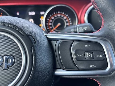 Used 2023 Jeep Gladiator Rubicon w/ LED Lighting Group image 27