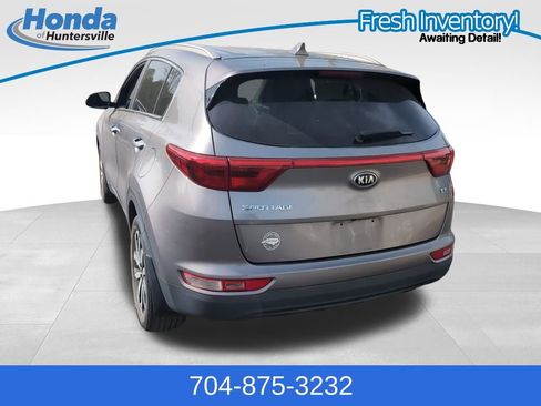 Used 2017 Kia Sportage EX image 6