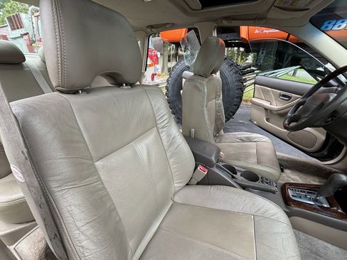 Used 2004 Subaru Outback H6 image 14