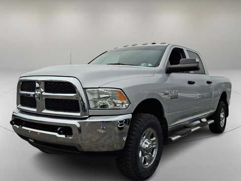 Used 2016 RAM 2500 Tradesman w/ Chrome Appearance Group image 4