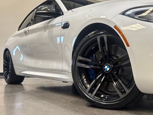 Used 2018 BMW M2 w/ Executive Package RWD image 3