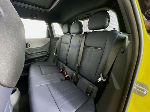 Certified 2025 MINI Cooper S image 17