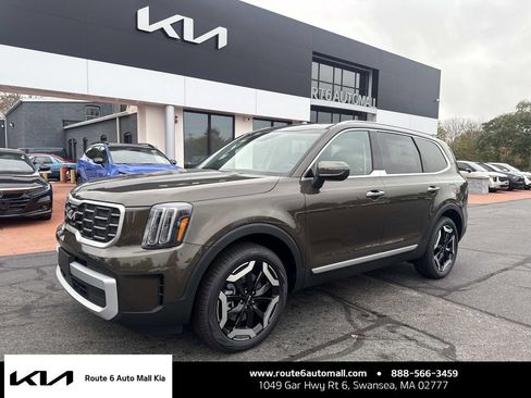 New 2025 Kia Telluride S image 1