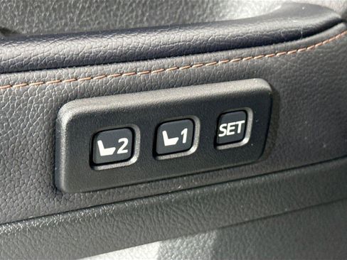 Used 2023 Toyota 4Runner Limited RWD image 31