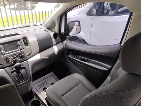 Used 2019 Nissan NV200 S FWD image 93