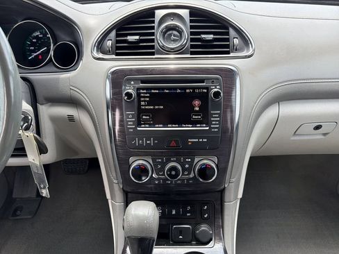 Used 2016 Buick Enclave Leather FWD image 19